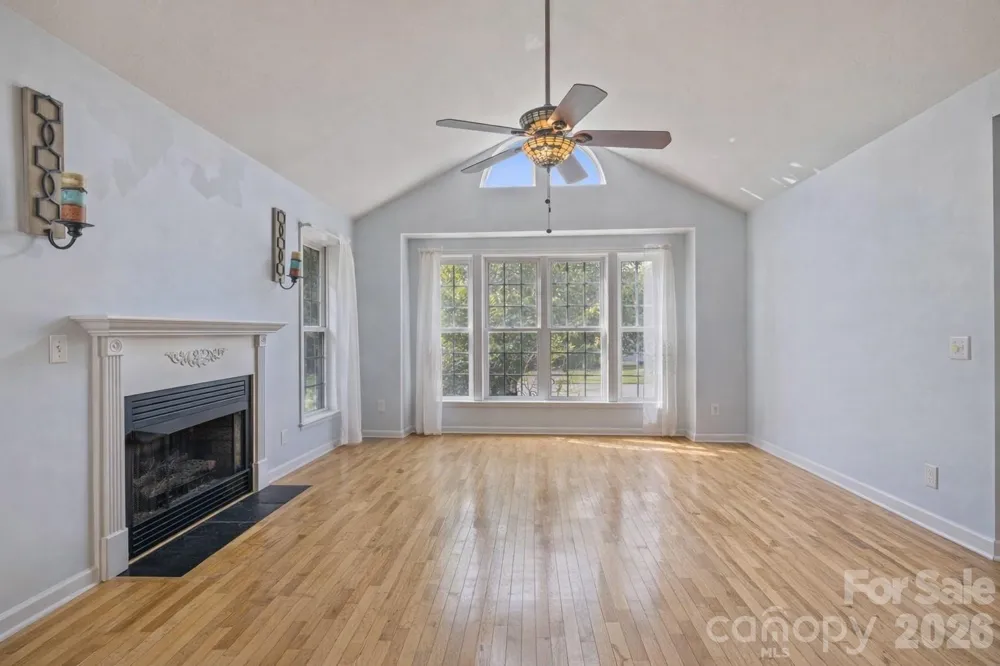 372 Kingfisher Lane Mills River, NC 28759
