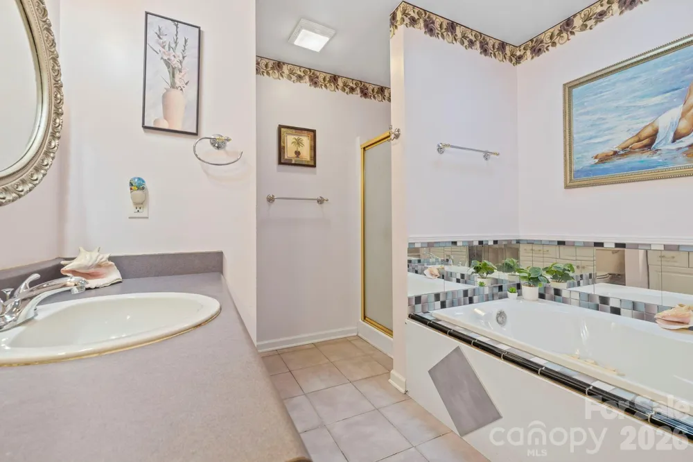 372 Kingfisher Lane Mills River, NC 28759