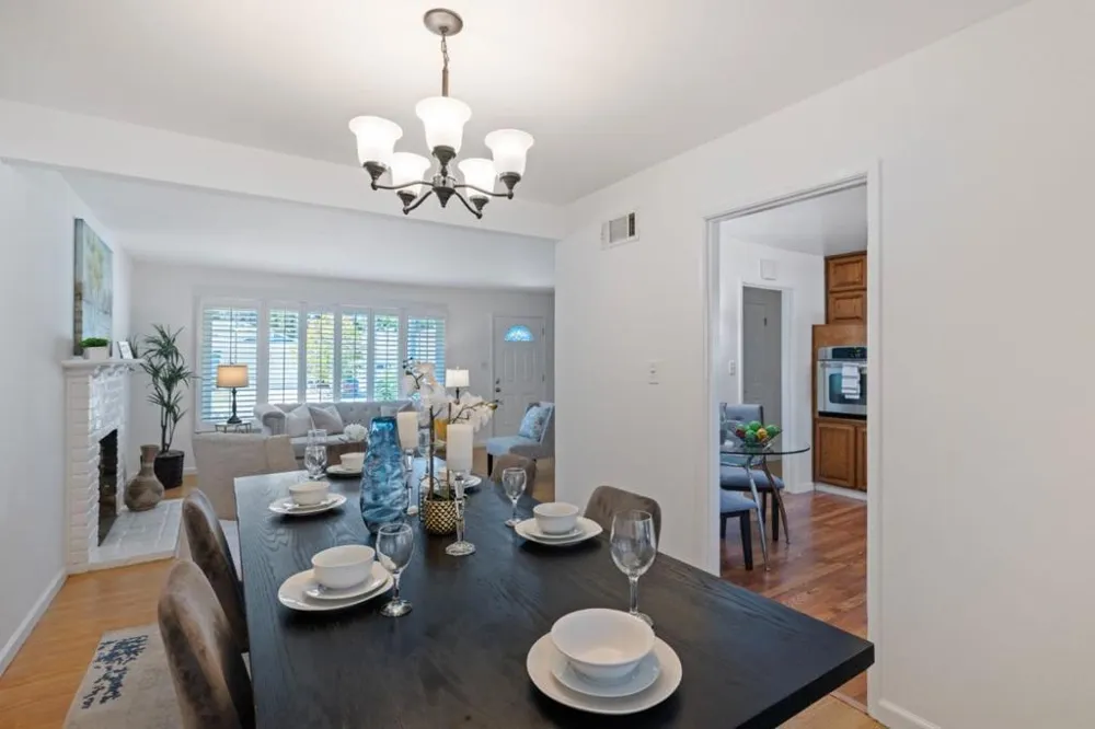 2425 Crestmoor Drive San Bruno, CA 94066