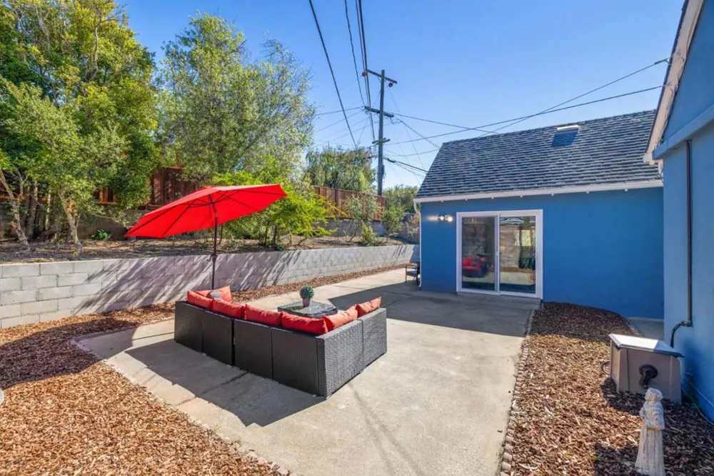 2425 Crestmoor Drive San Bruno, CA 94066