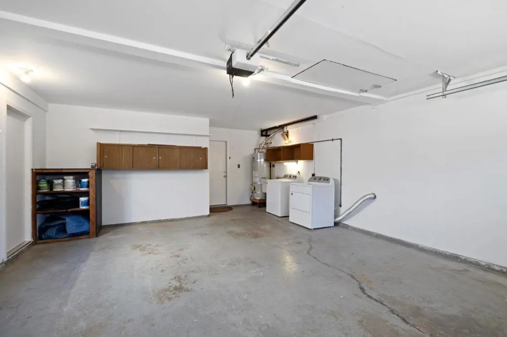 2425 Crestmoor Drive San Bruno, CA 94066