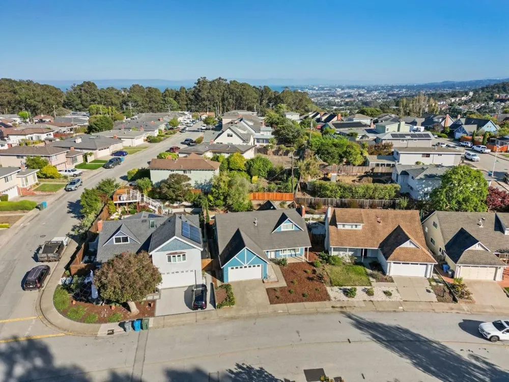 2425 Crestmoor Drive San Bruno, CA 94066