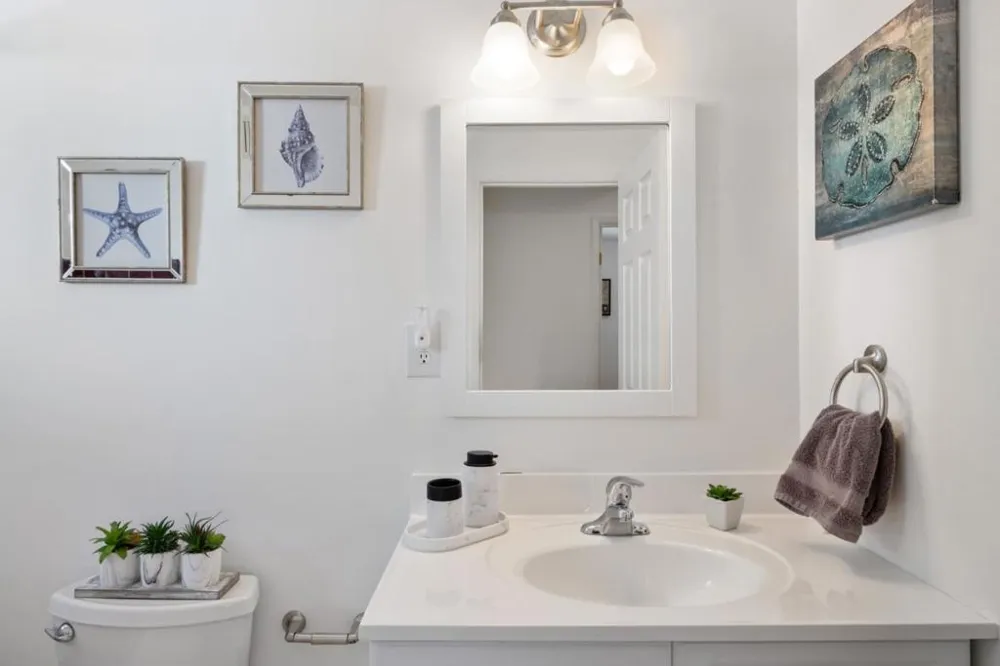 2425 Crestmoor Drive San Bruno, CA 94066