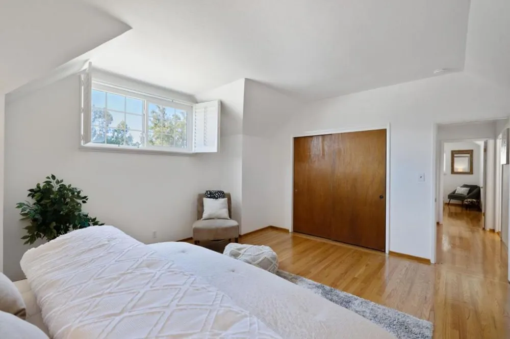 2425 Crestmoor Drive San Bruno, CA 94066