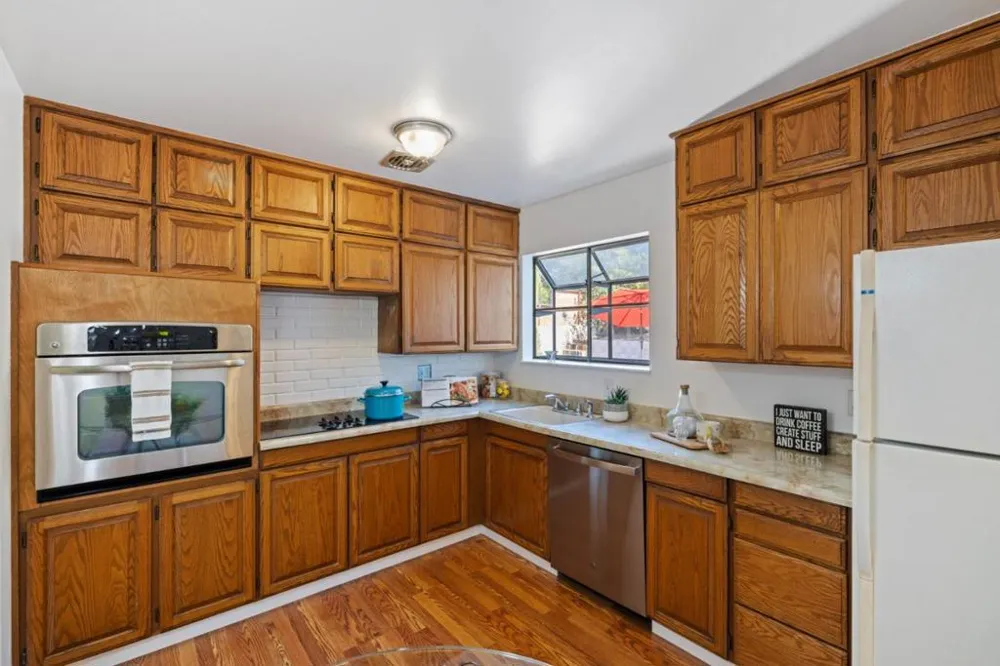2425 Crestmoor Drive San Bruno, CA 94066