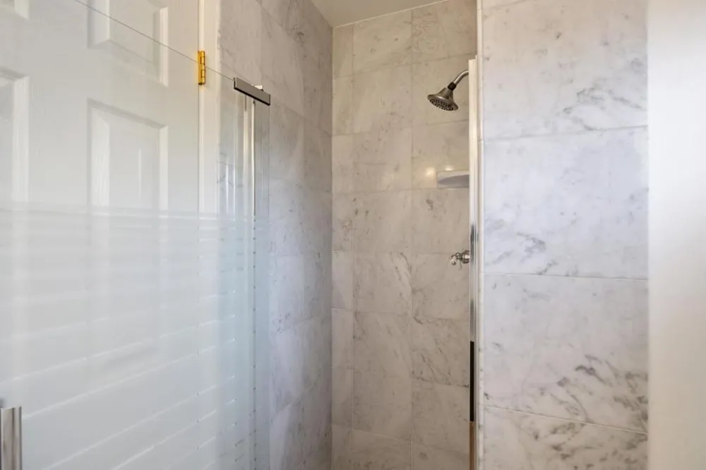 2425 Crestmoor Drive San Bruno, CA 94066