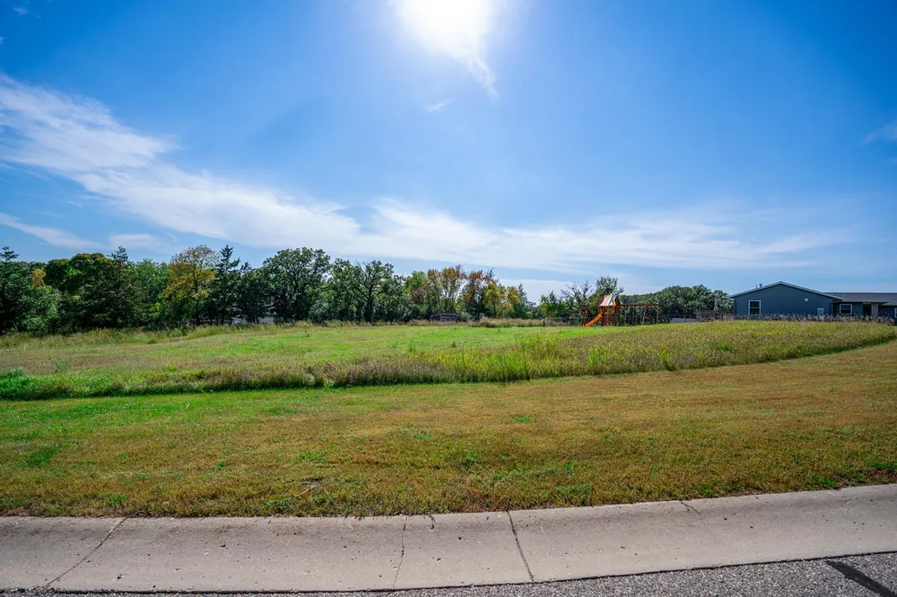 104 Meadow Lane New London, MN 56273