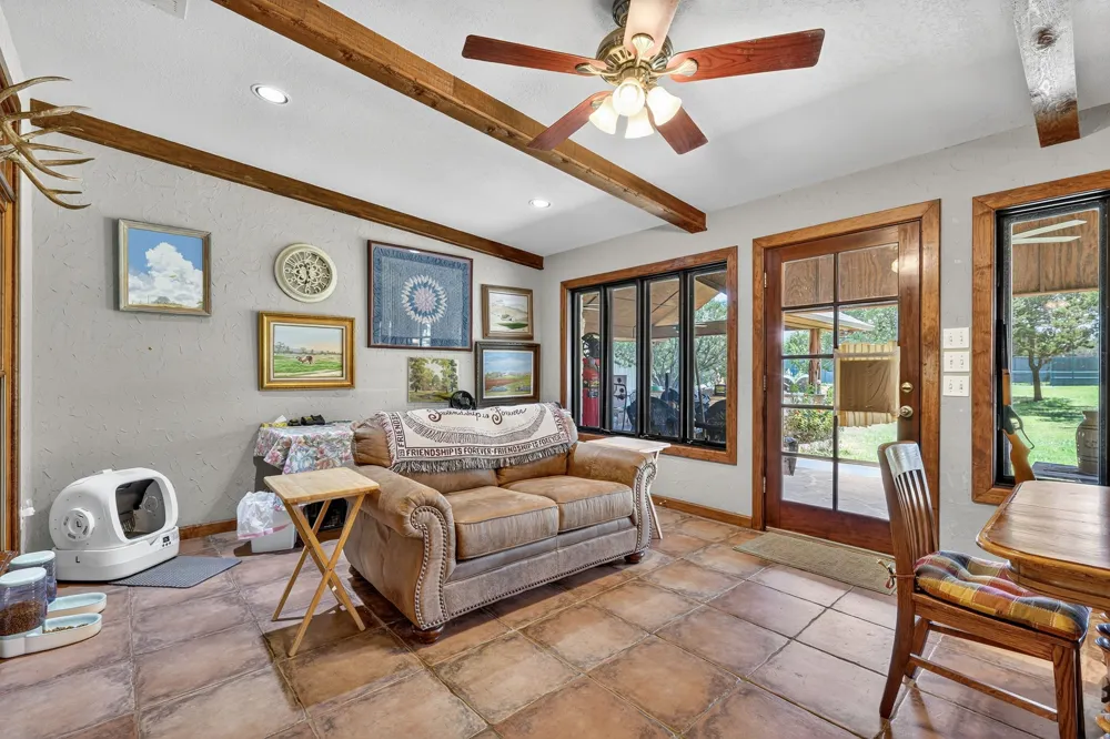725 County Road 300 Hamilton, TX 76531