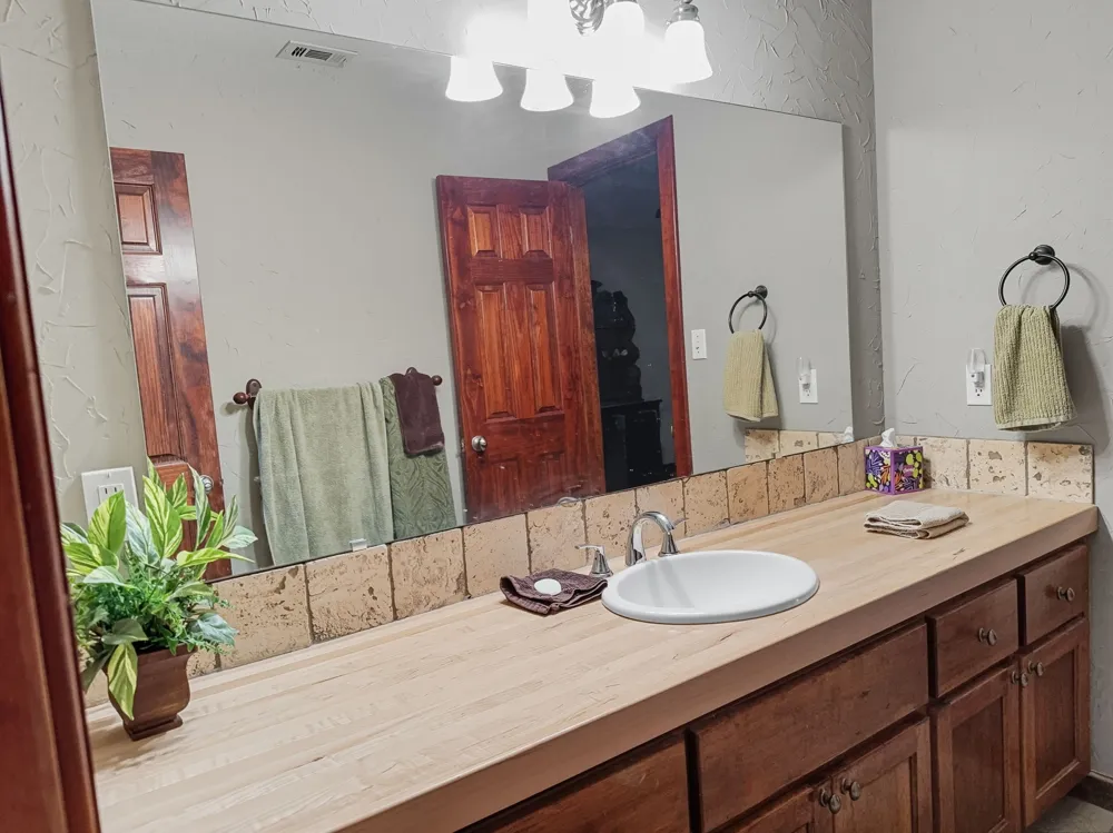 725 County Road 300 Hamilton, TX 76531