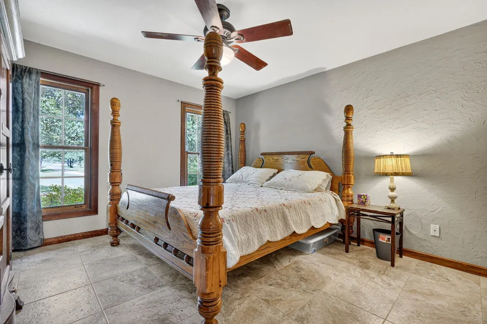 725 County Road 300 Hamilton, TX 76531