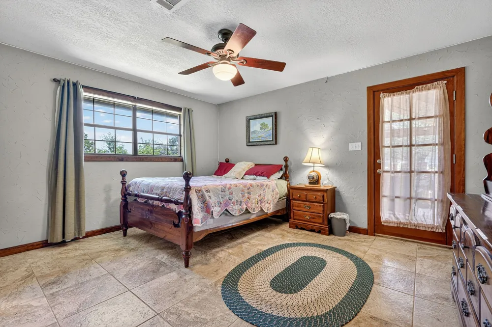 725 County Road 300 Hamilton, TX 76531
