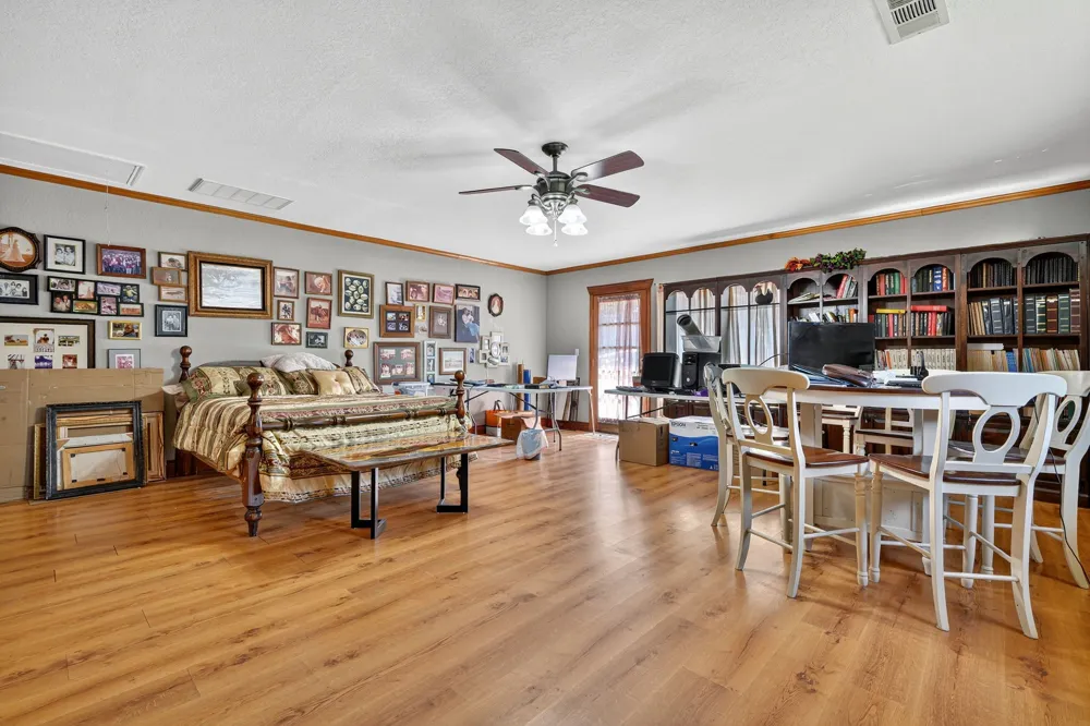 725 County Road 300 Hamilton, TX 76531