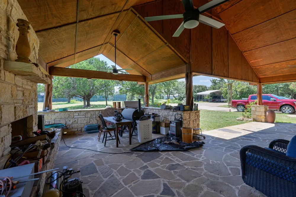 725 County Road 300 Hamilton, TX 76531