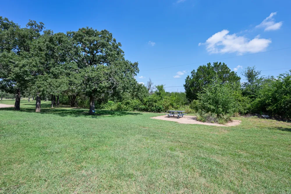 725 County Road 300 Hamilton, TX 76531