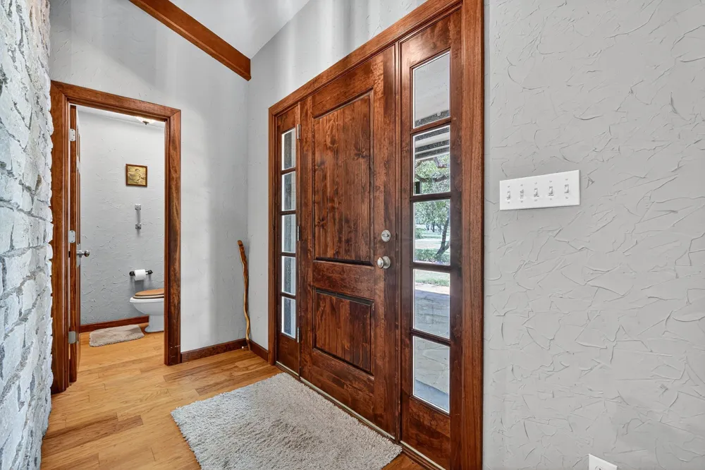 725 County Road 300 Hamilton, TX 76531