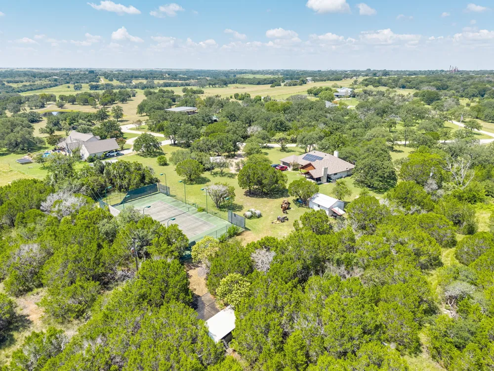 725 County Road 300 Hamilton, TX 76531