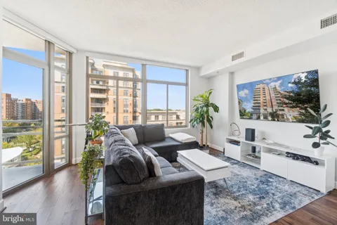 3650 S GLEBE ROAD #846