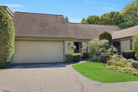 593B Heritage Hills