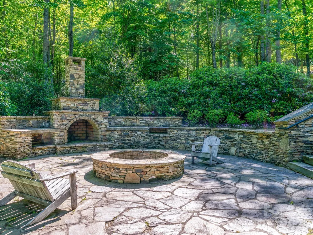 42 Hickory Springs Road #42 Burnsville, NC 28714