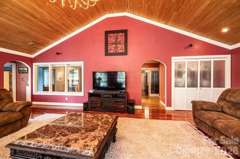 10 Riverview Circle Granite Falls, NC 28630