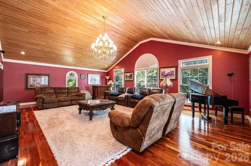 10 Riverview Circle Granite Falls, NC 28630