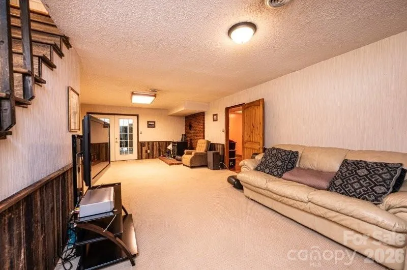 10 Riverview Circle Granite Falls, NC 28630