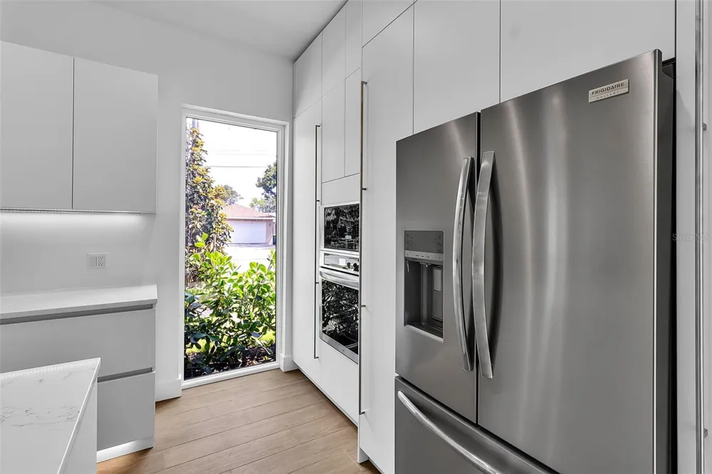 2516 BROWNING STREET Sarasota, FL 34237