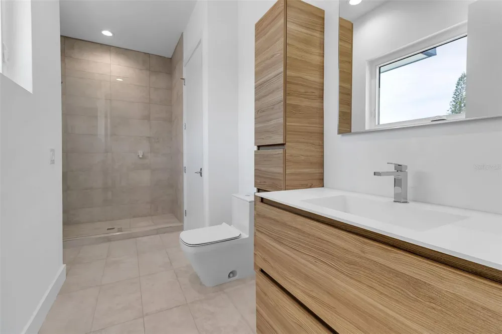 2516 BROWNING STREET Sarasota, FL 34237