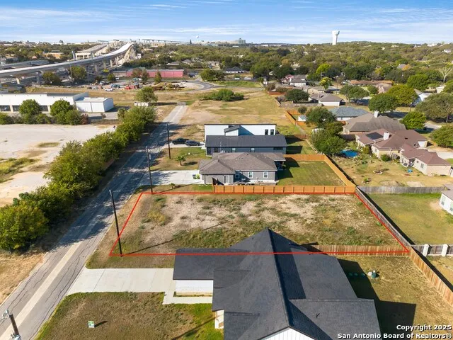 766 Utopia Blvd Selma, TX 78154
