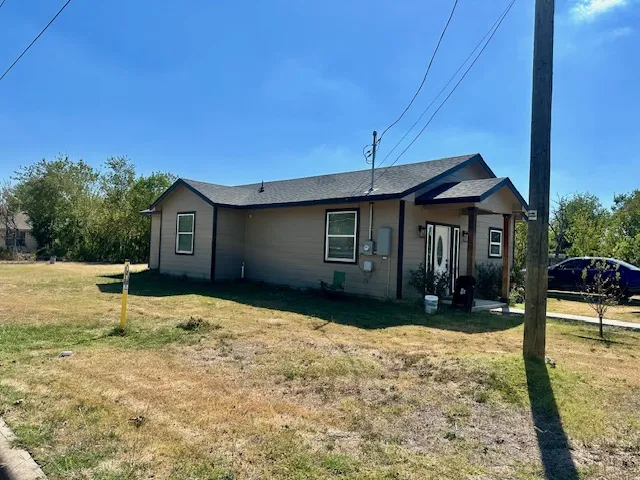 501 Maple Street Taylor, TX 76574