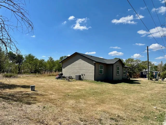 501 Maple Street Taylor, TX 76574