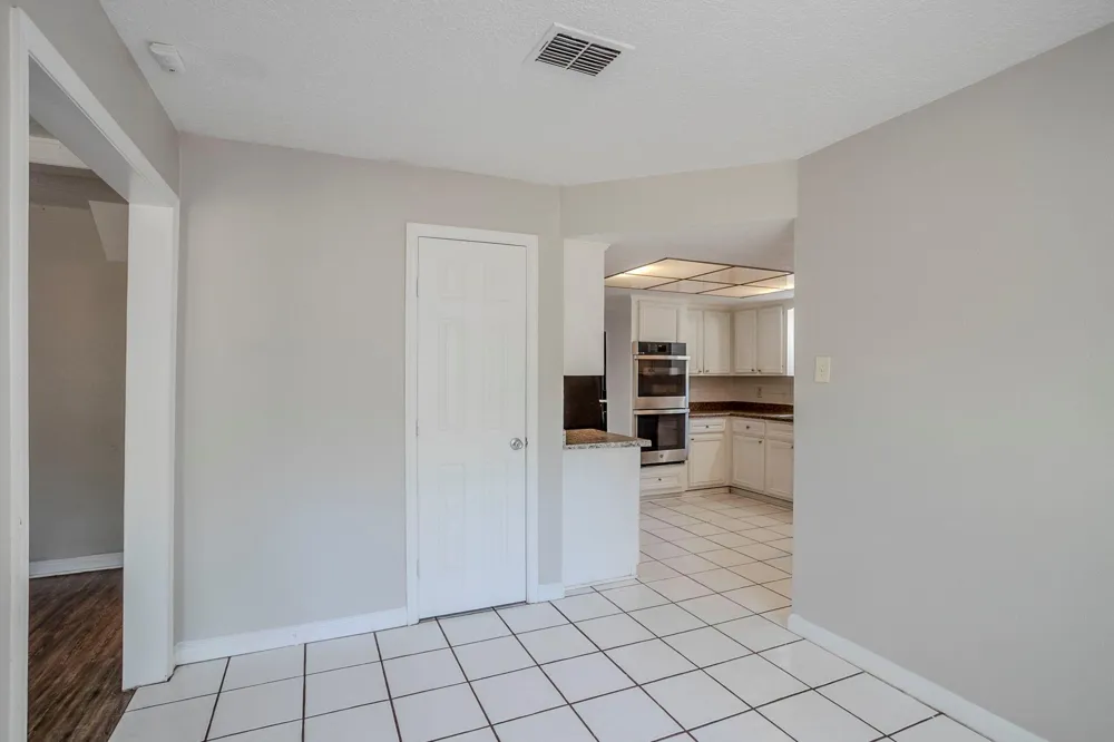 10610 Dunbrook Drive Houston, TX 77070