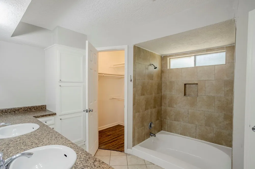 10610 Dunbrook Drive Houston, TX 77070