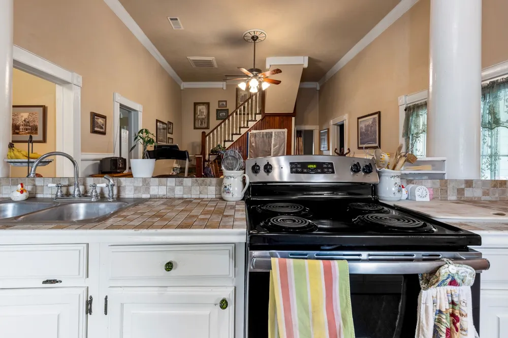 404 E Main Street Ladonia, TX 75449