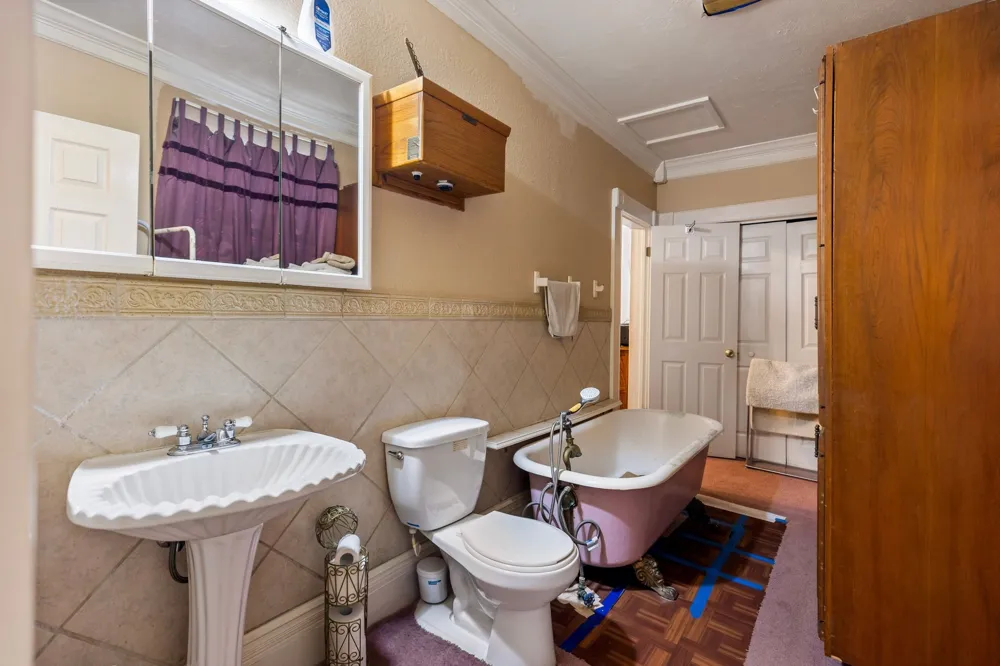 404 E Main Street Ladonia, TX 75449