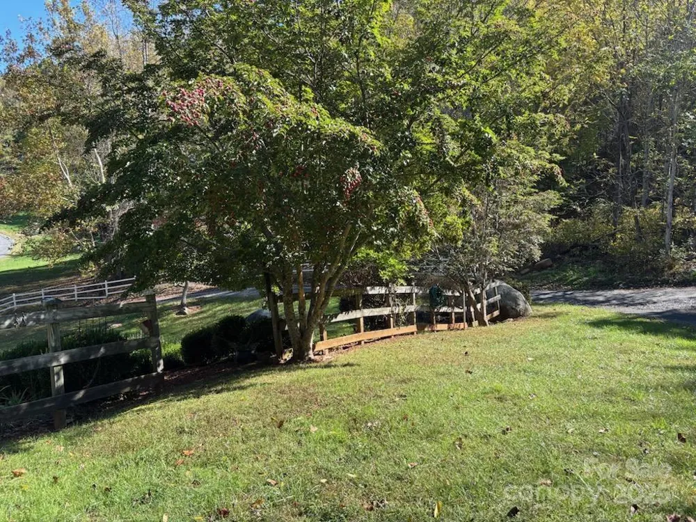 408 Dora Lane Bakersville, NC 28705