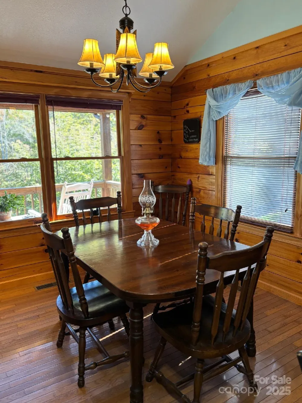 408 Dora Lane Bakersville, NC 28705