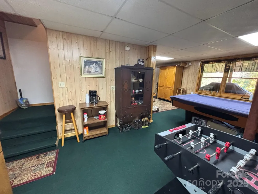 408 Dora Lane Bakersville, NC 28705