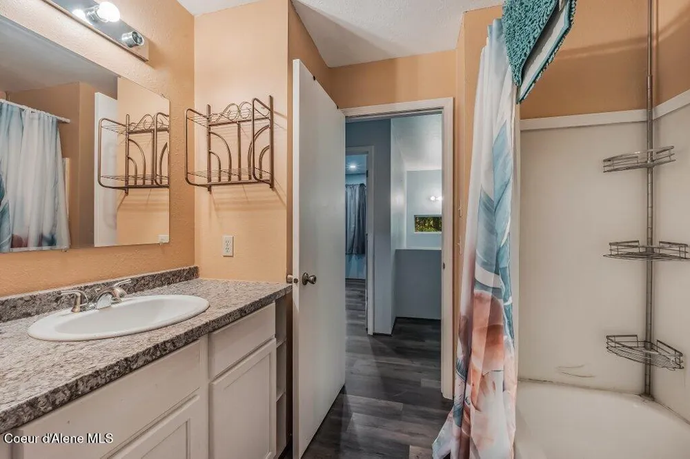 94 Lochsa Lane Kingston, ID 83839