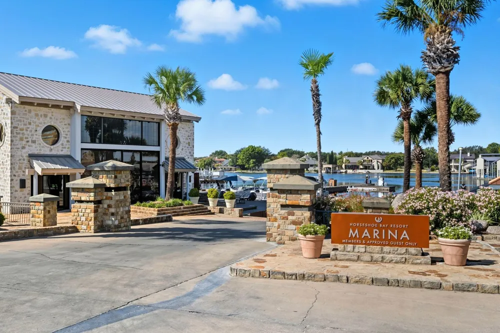 82 Island Drive #8202 Horseshoe Bay, TX 78657