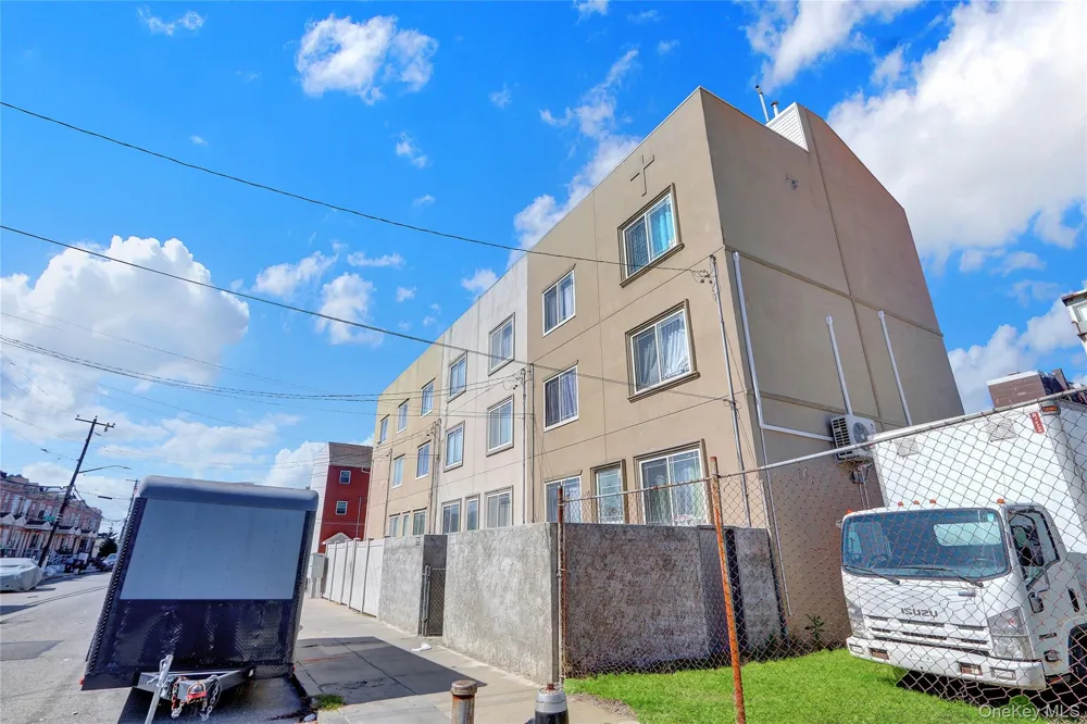 3012 Seagirt Avenue Far Rockaway, NY 11691