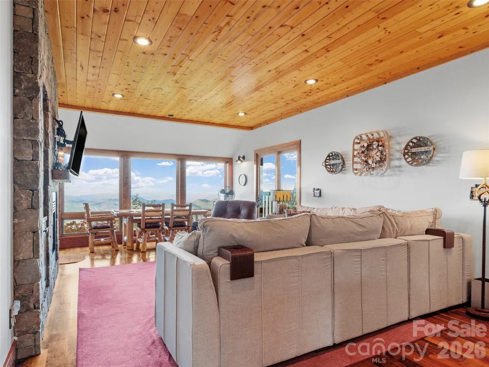 80 Slickrock Road #A4 Burnsville, NC 28714