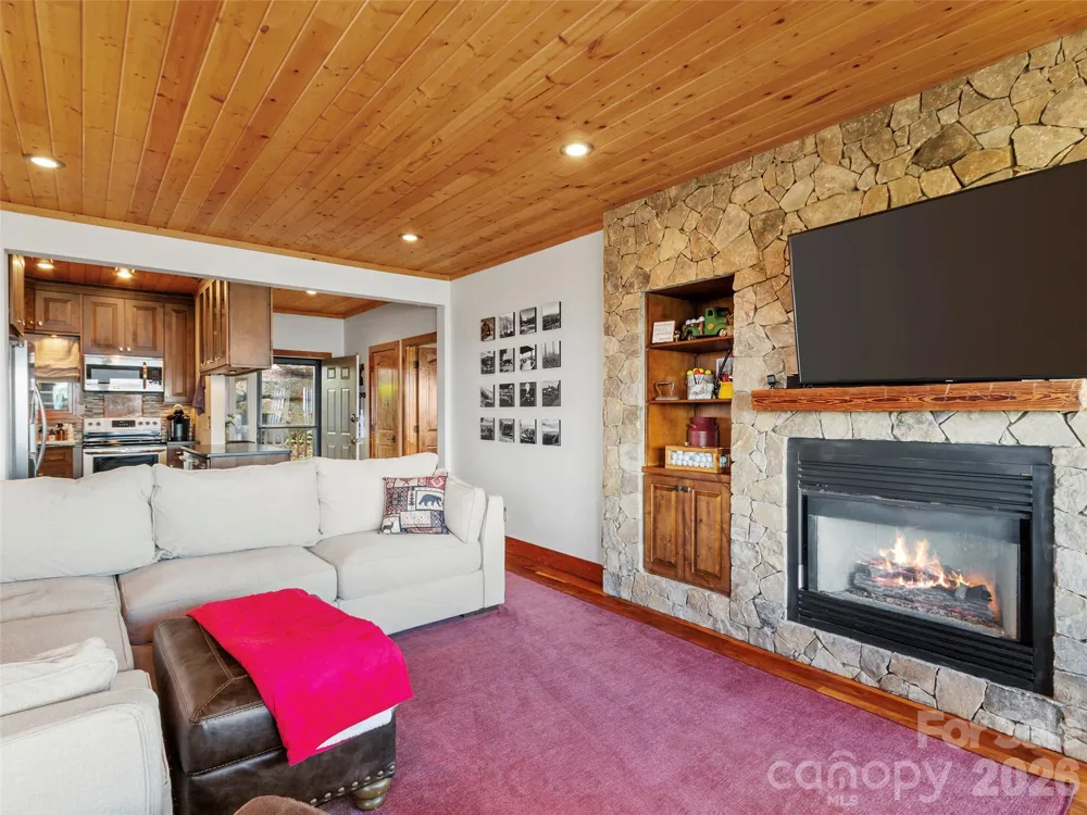 80 Slickrock Road #A4 Burnsville, NC 28714