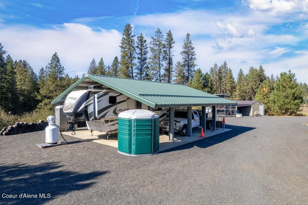 121 Johnston Road Plummer, ID 83851