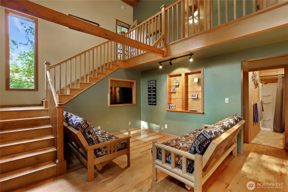 56818 387th Avenue Ct E Ashford, WA 98304