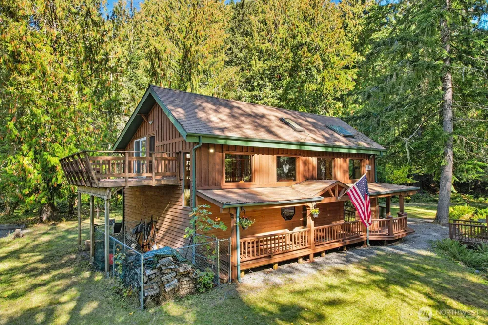 56818 387th Avenue Ct E Ashford, WA 98304