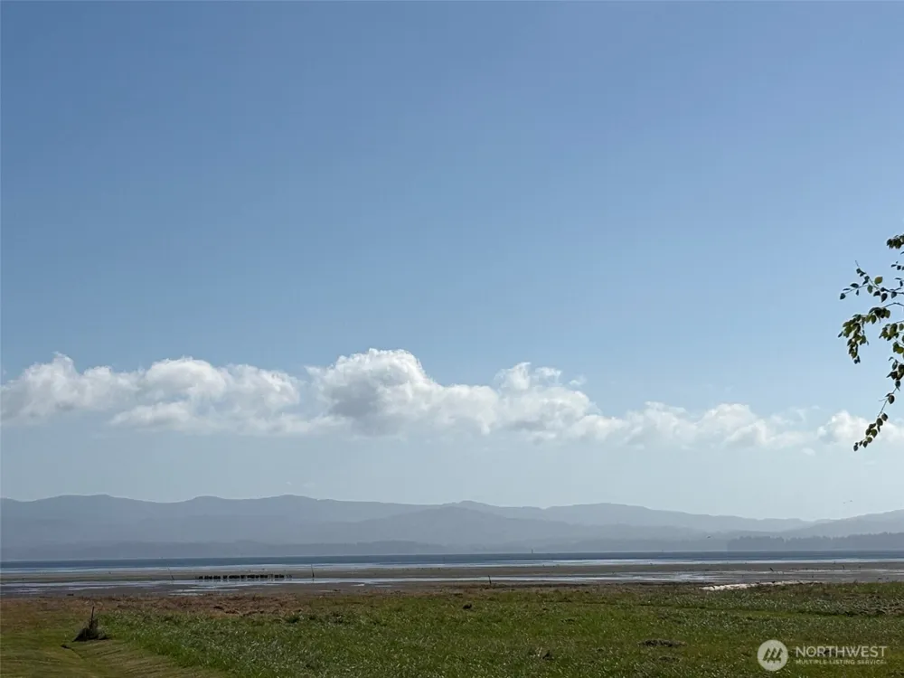 33880 Territory Road Oysterville, WA 98640