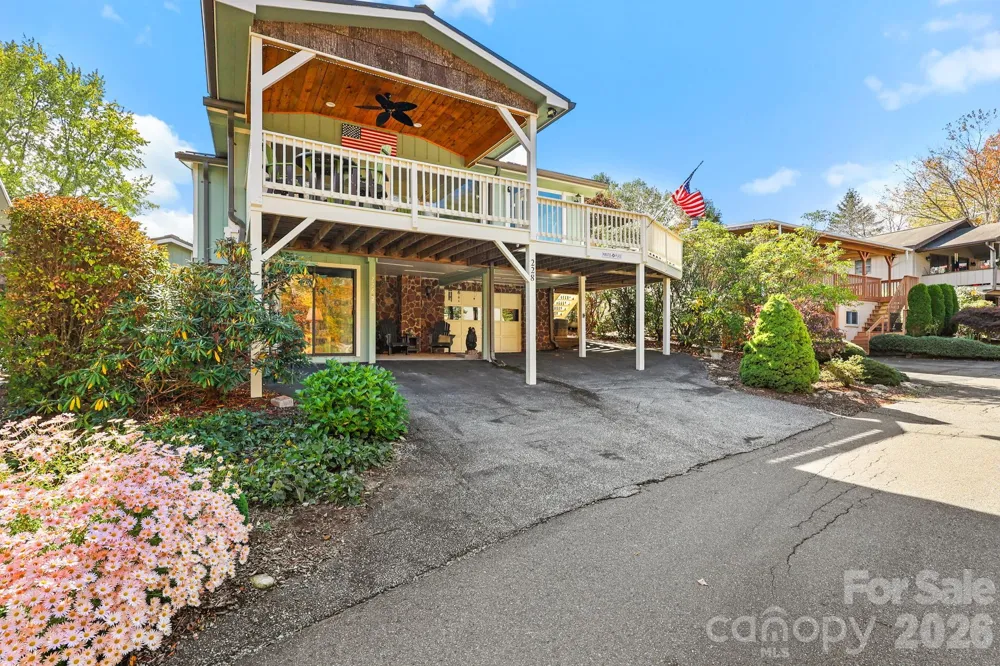 228 Snowshoe Loop Newland, NC 28657