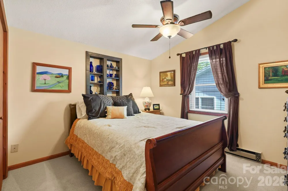 228 Snowshoe Loop Newland, NC 28657