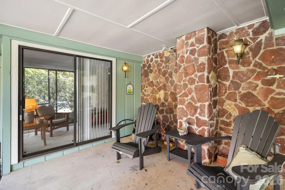 228 Snowshoe Loop Newland, NC 28657